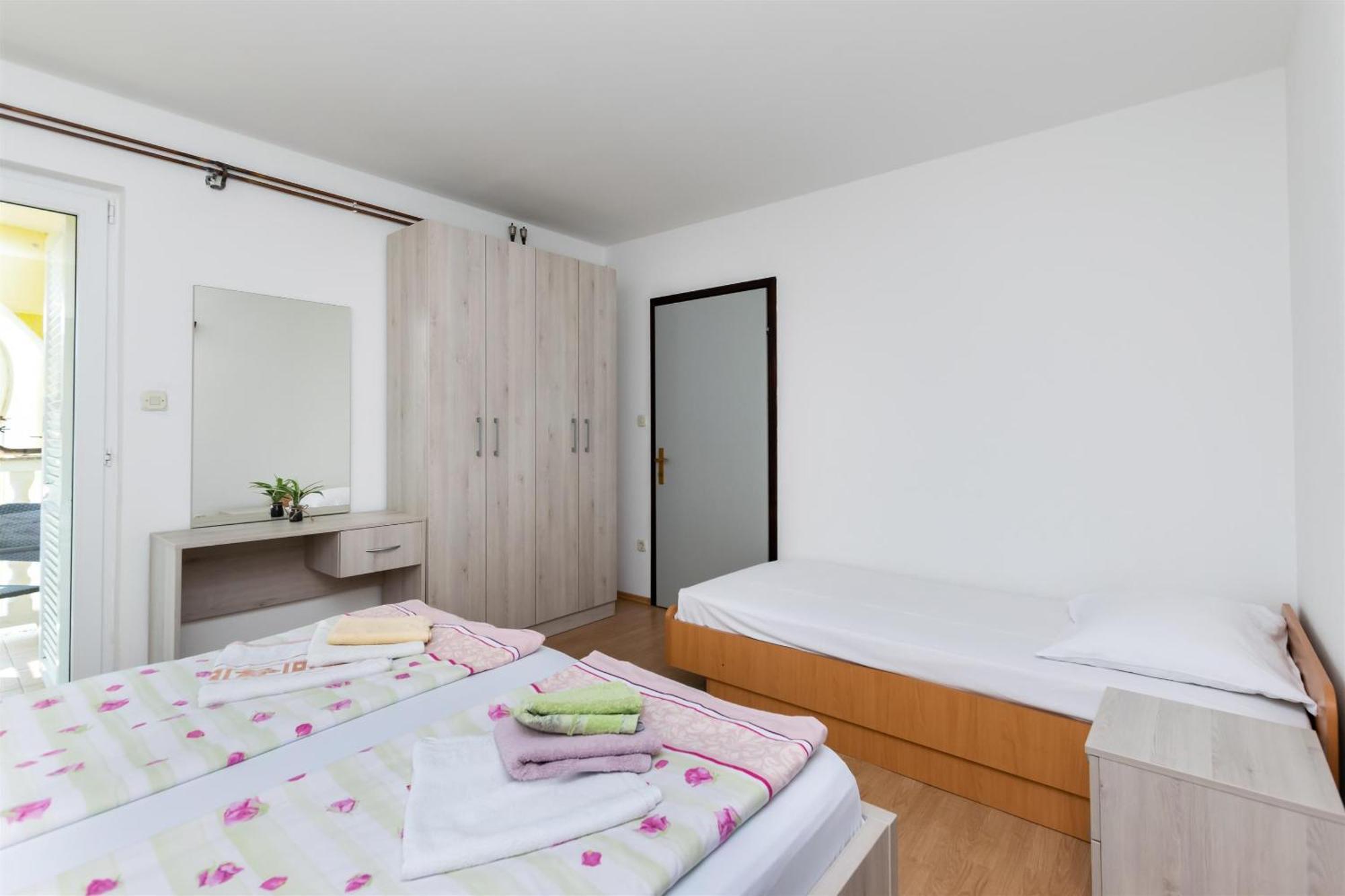 Apartments Boza 로파르 외부 사진